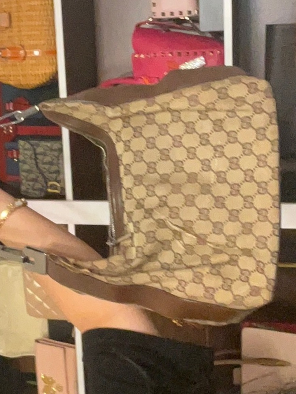 91. Gucci Slashed Sold As Is Desc In Live No Cancel/returns